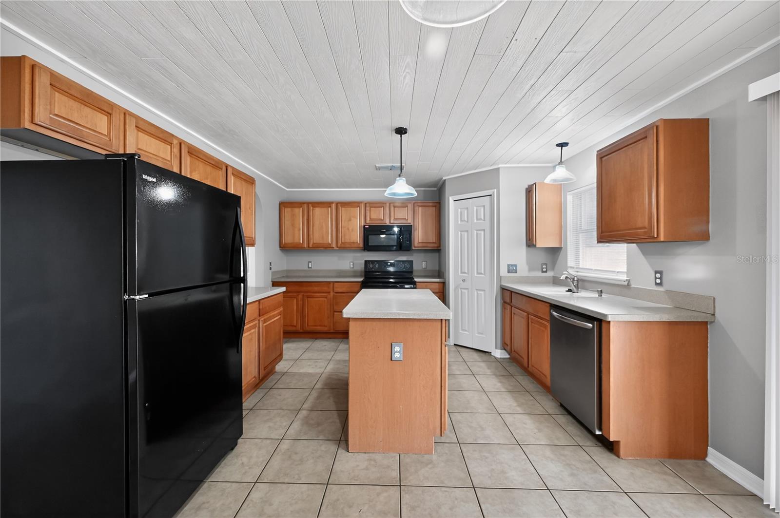 15536 MERLIN AVE, MASCOTTE, FL, 34753