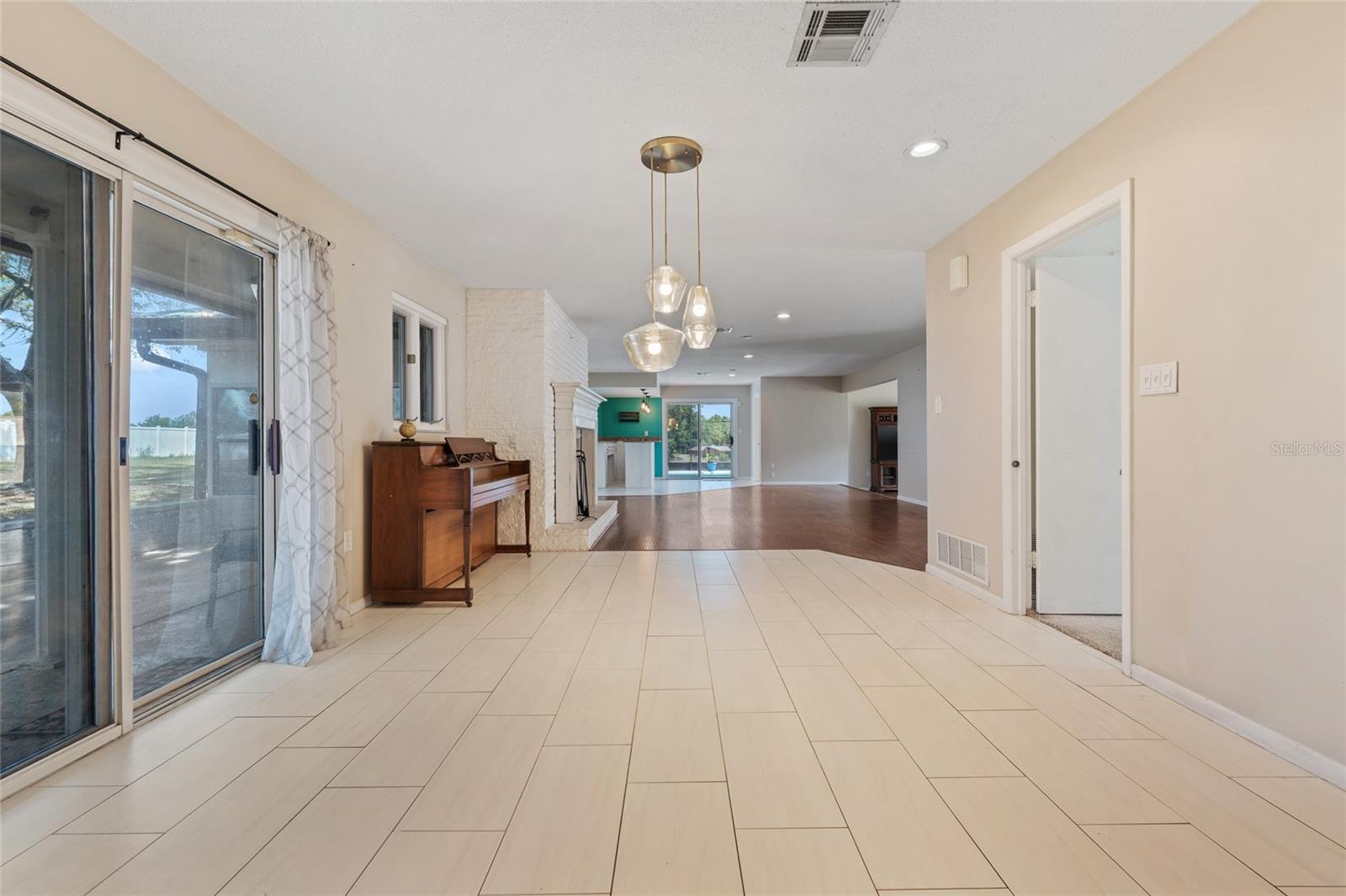 33651 OVERTON DR, LEESBURG, FL, 34788