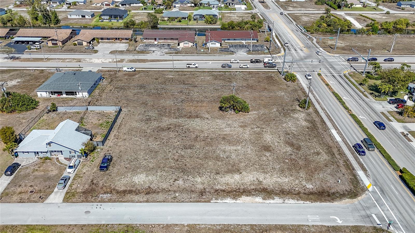 804 GLEASON PKWY, CAPE CORAL, FL, 33914