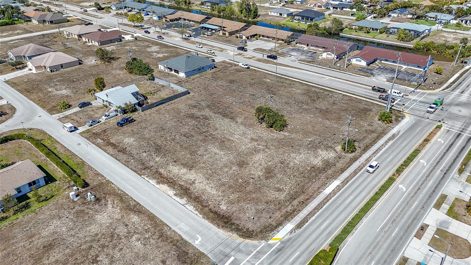 804 GLEASON PKWY, CAPE CORAL, FL, 33914