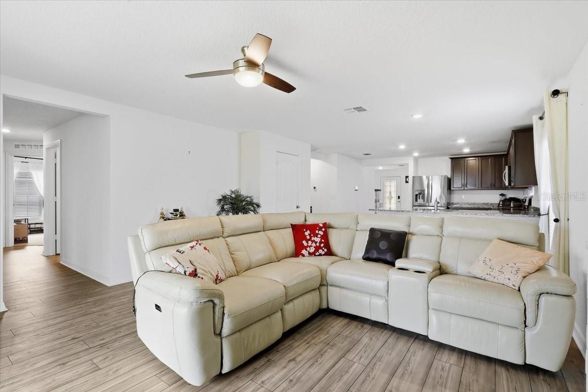 24 BUD FIELD DR, PALM COAST, FL, 32137