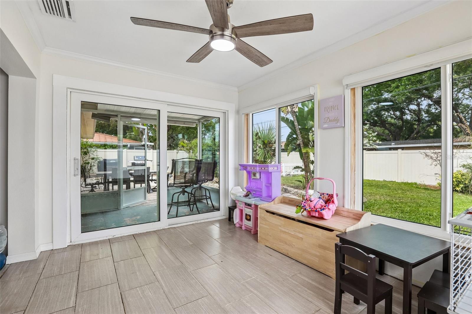 657 MARJON AVE, DUNEDIN, FL, 34698