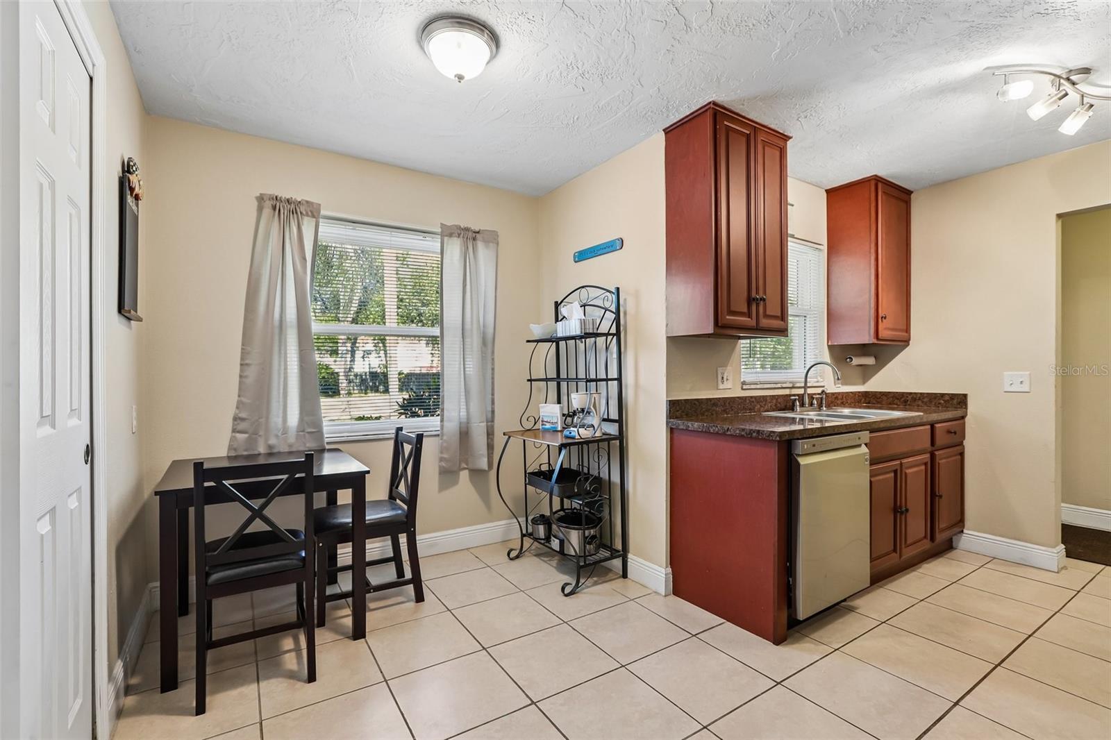 82 TALLEY DR, PALM HARBOR, FL, 34684