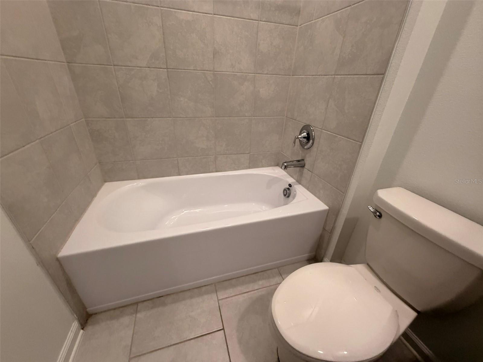 2165 SWEET HONEY LN, APOPKA, FL, 32712