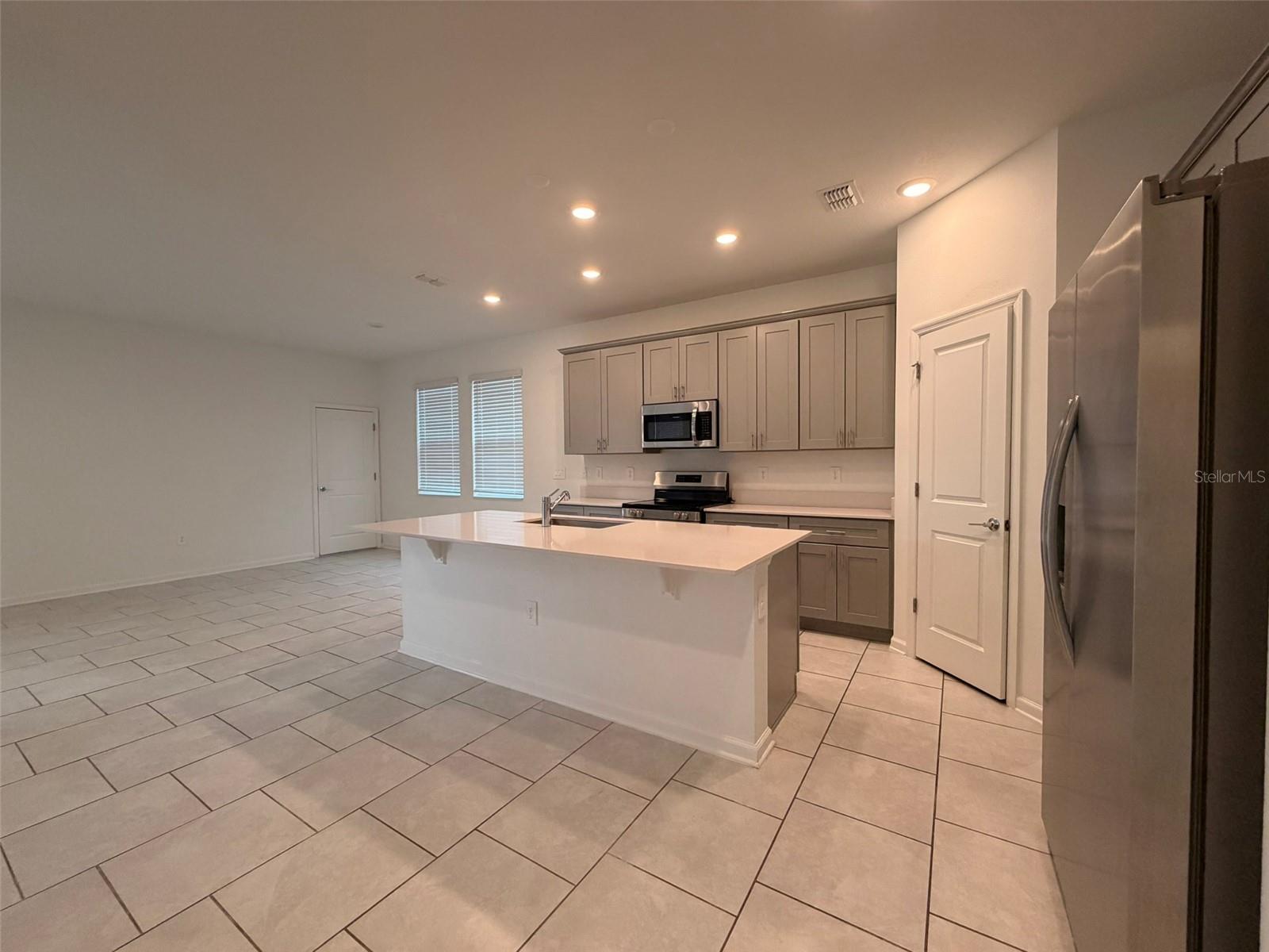 2165 SWEET HONEY LN, APOPKA, FL, 32712