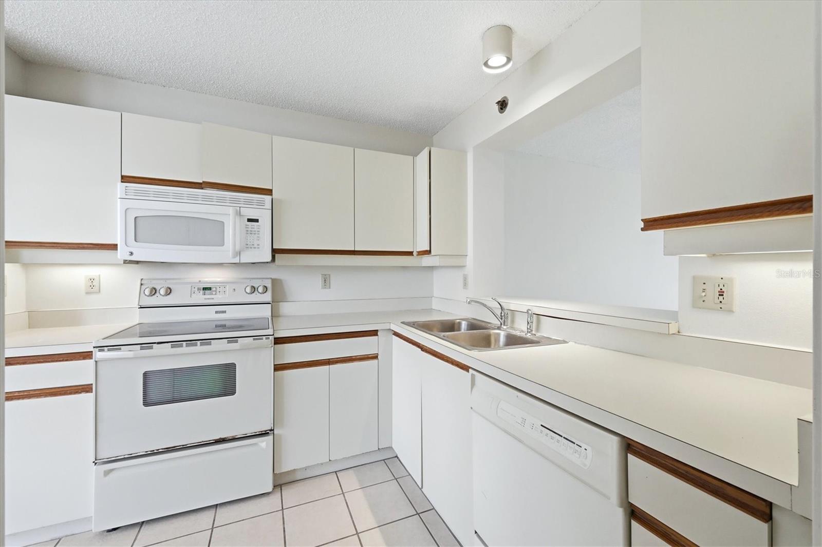 4440 FAIRWAYS BLVD #108, BRADENTON, FL, 34209