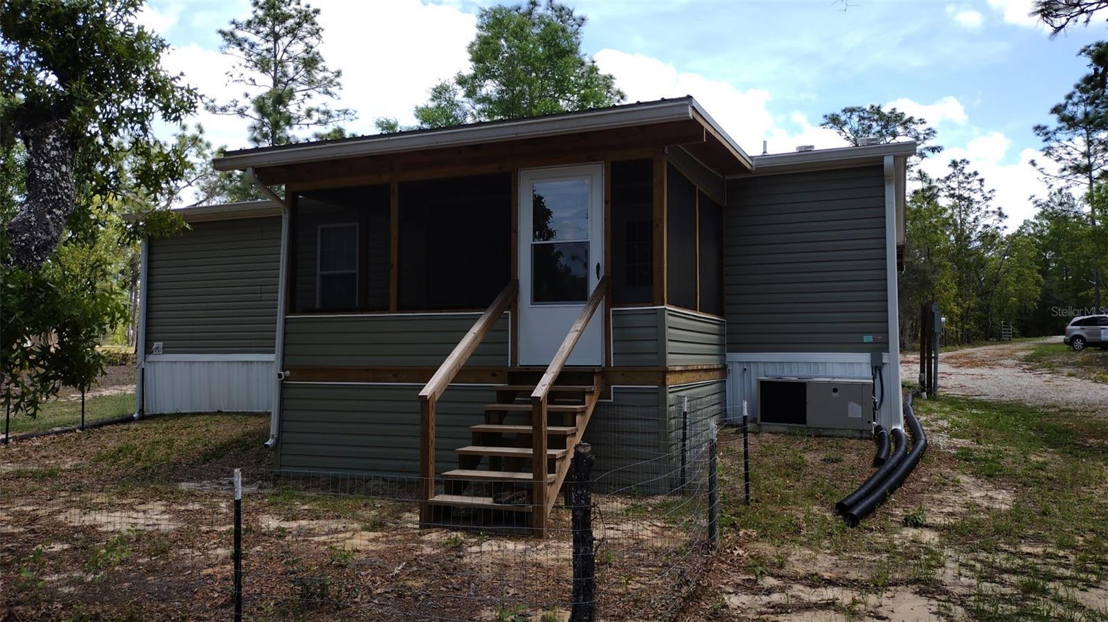 105 SLIPPER WAY, HAWTHORNE, FL, 32640