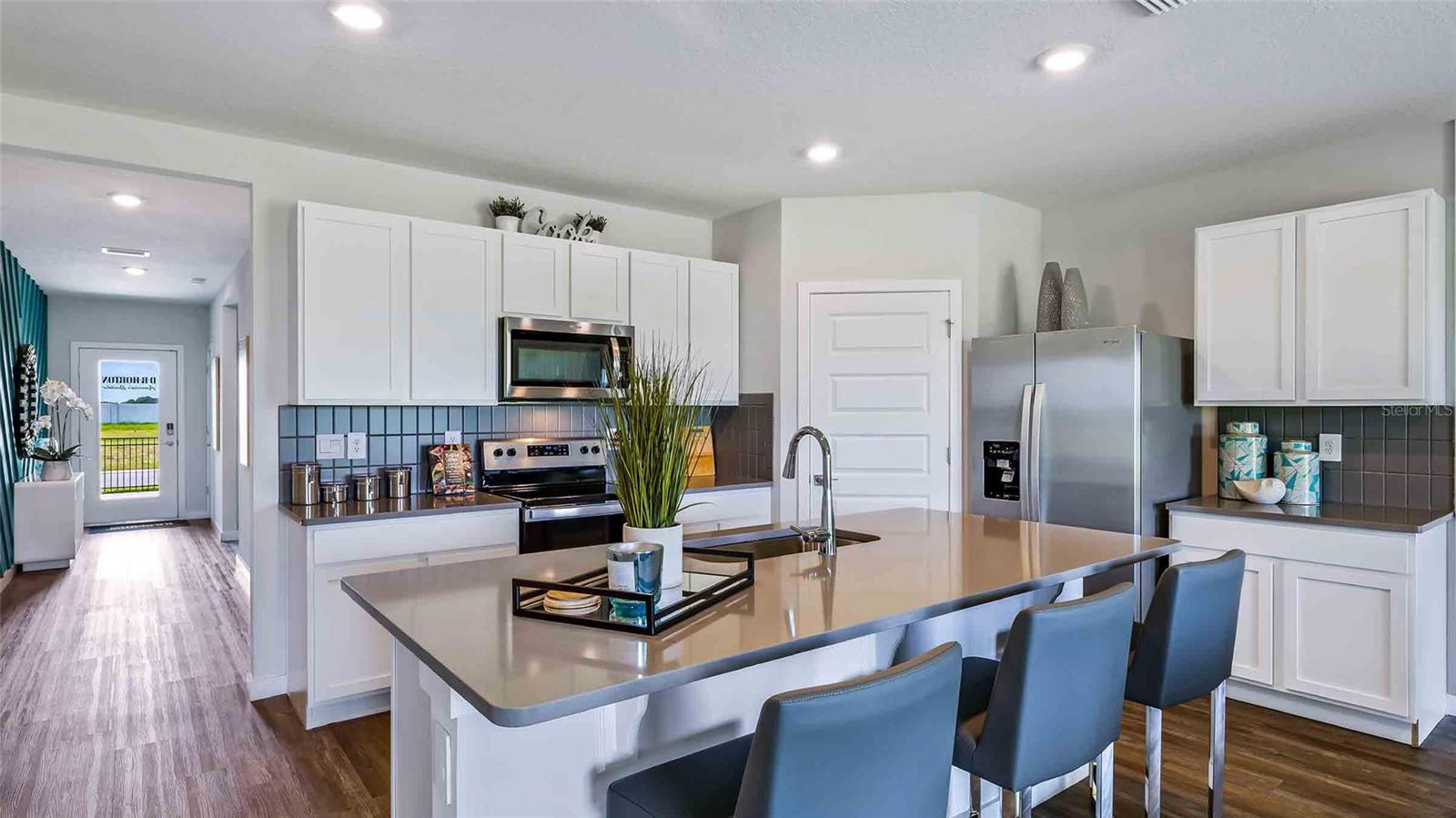 18219 BEEHIVE TER, LAKEWOOD RANCH, FL, 34211