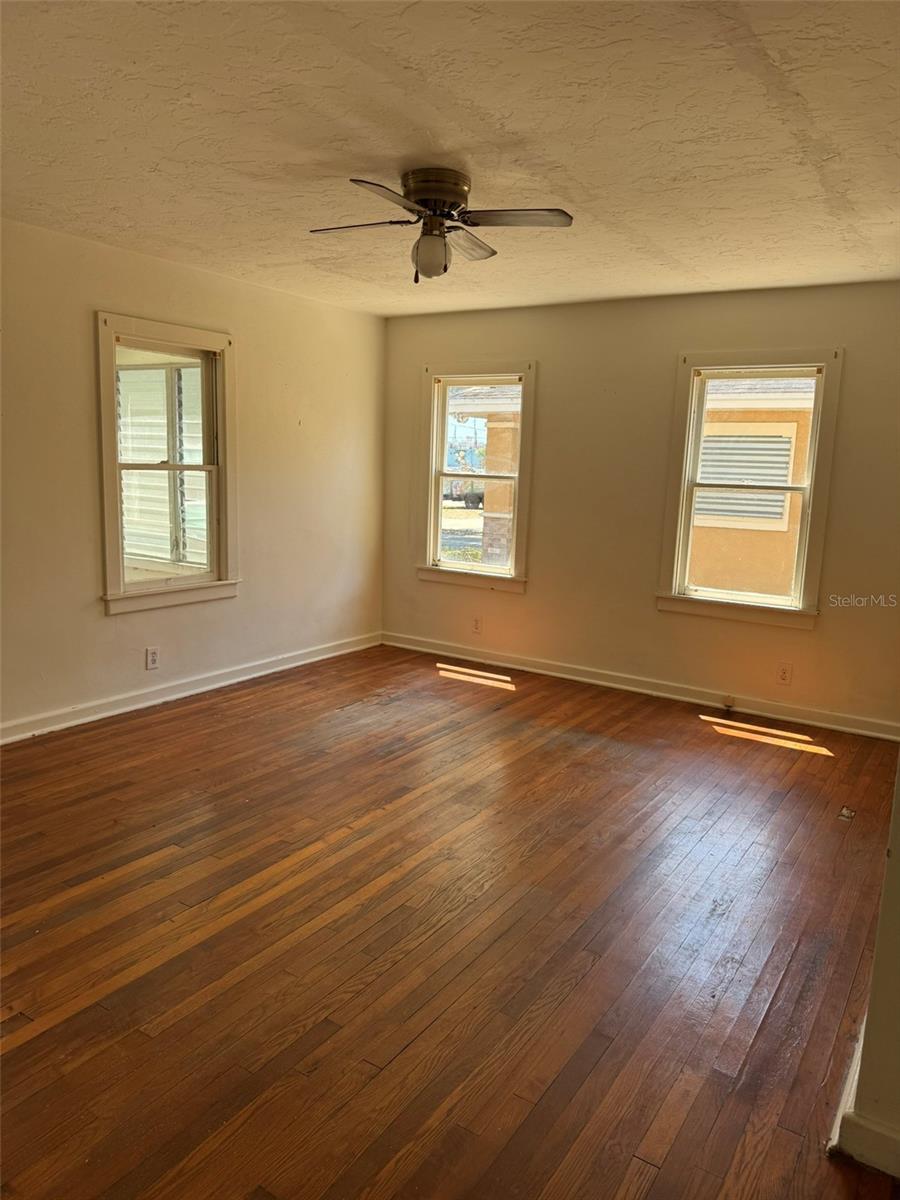 2845 23RD AVE N, ST PETERSBURG, FL, 33713