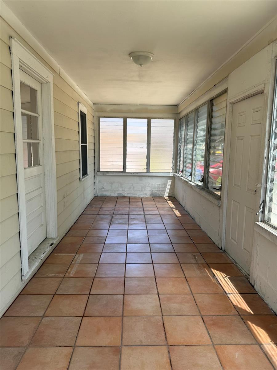 2845 23RD AVE N, ST PETERSBURG, FL, 33713