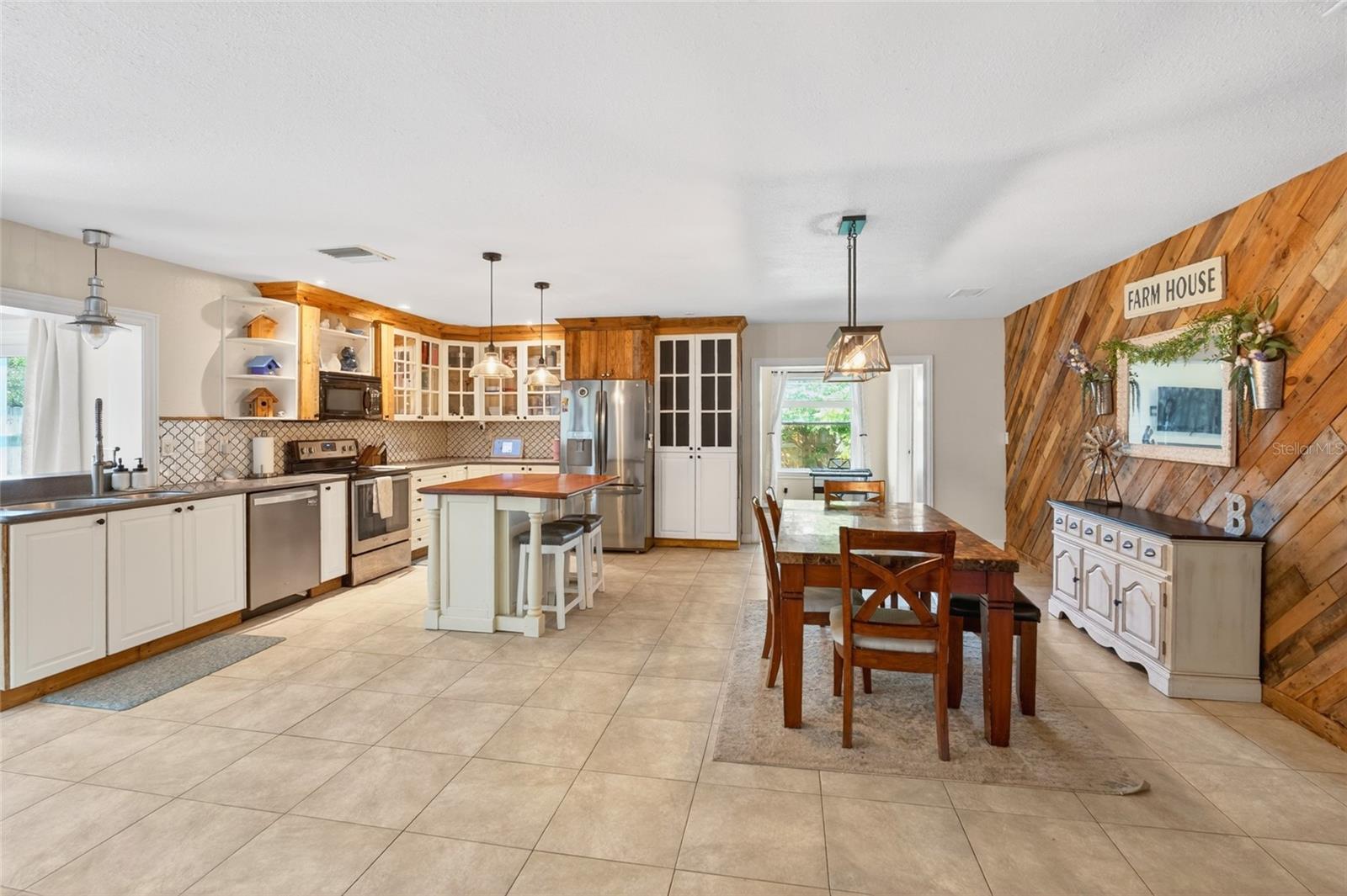 2817 WITLEY AVE, PALM HARBOR, FL, 34685