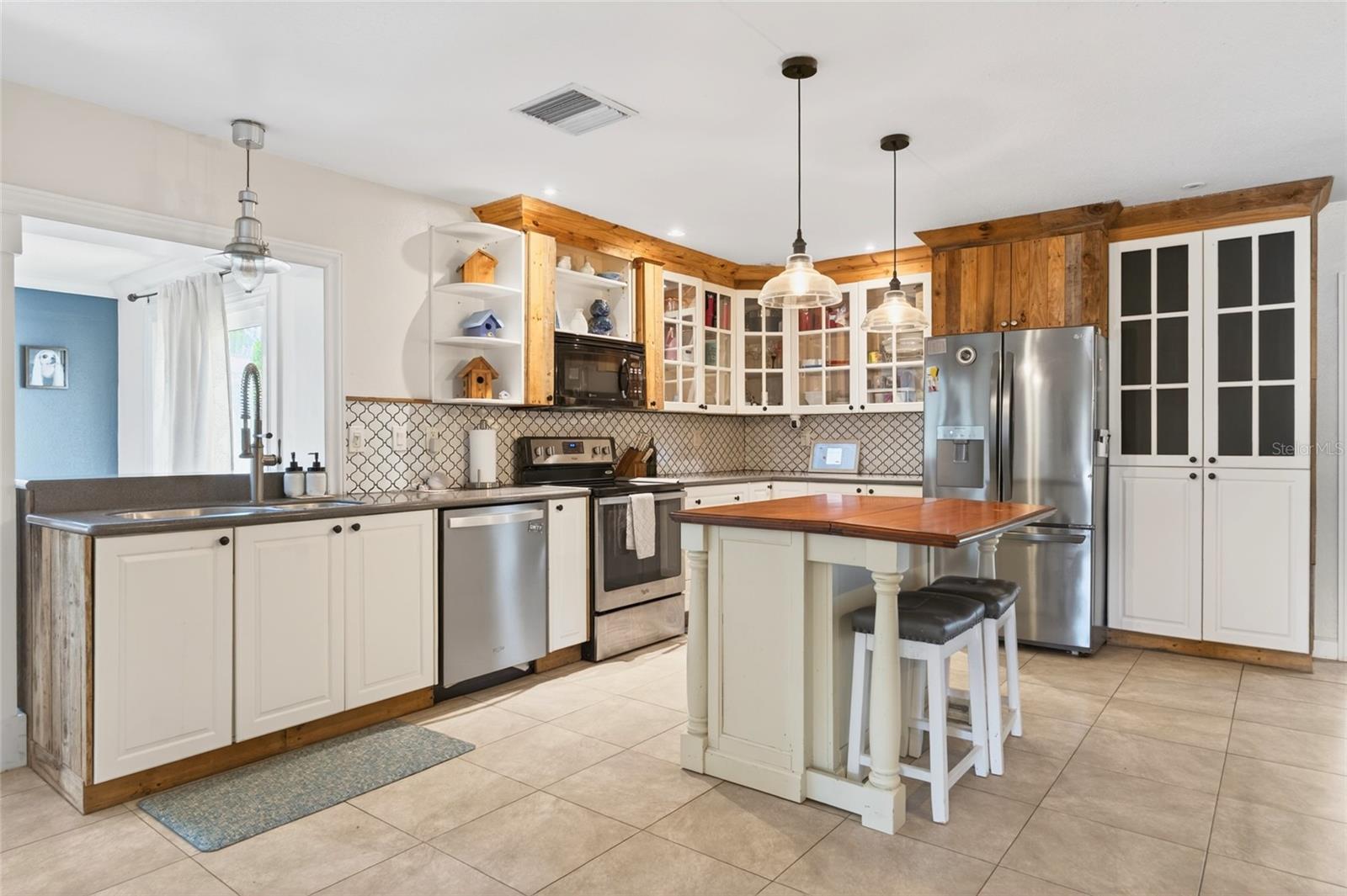 2817 WITLEY AVE, PALM HARBOR, FL, 34685