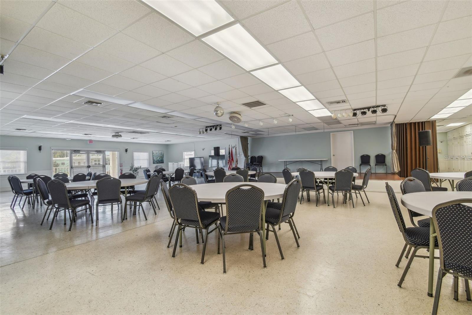 10193 N LAKE DR #95, LARGO, FL, 33773