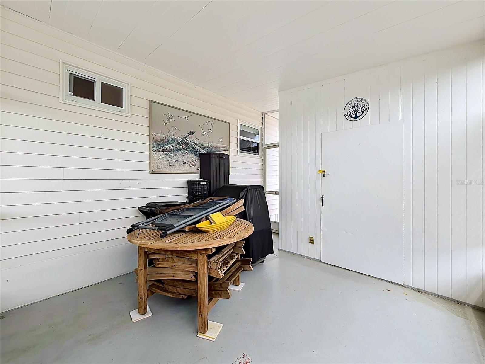 10193 N LAKE DR #95, LARGO, FL, 33773