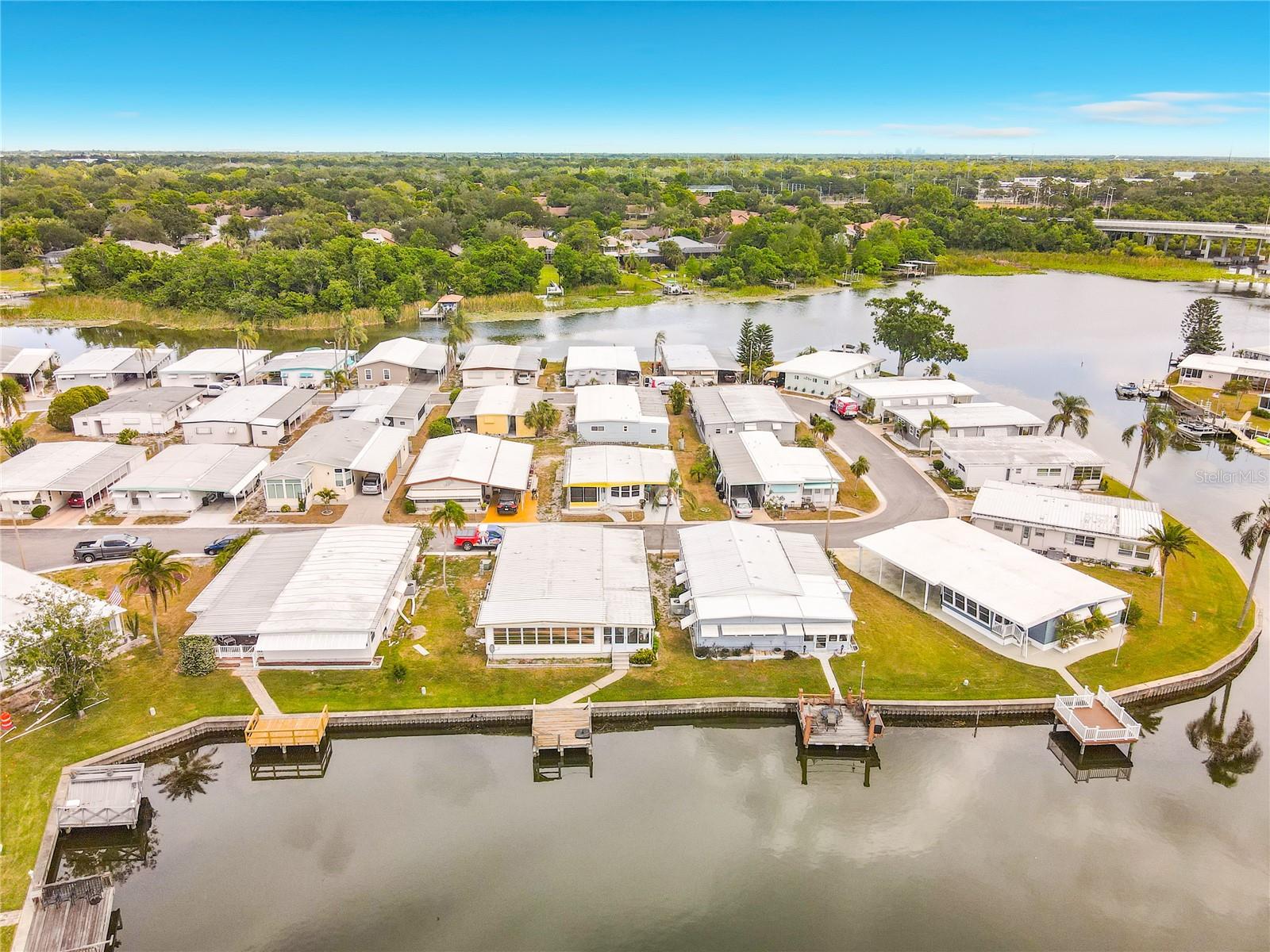 10193 N LAKE DR #95, LARGO, FL, 33773