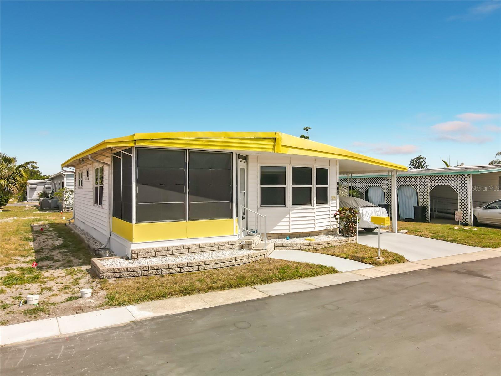 10193 N LAKE DR #95, LARGO, FL, 33773