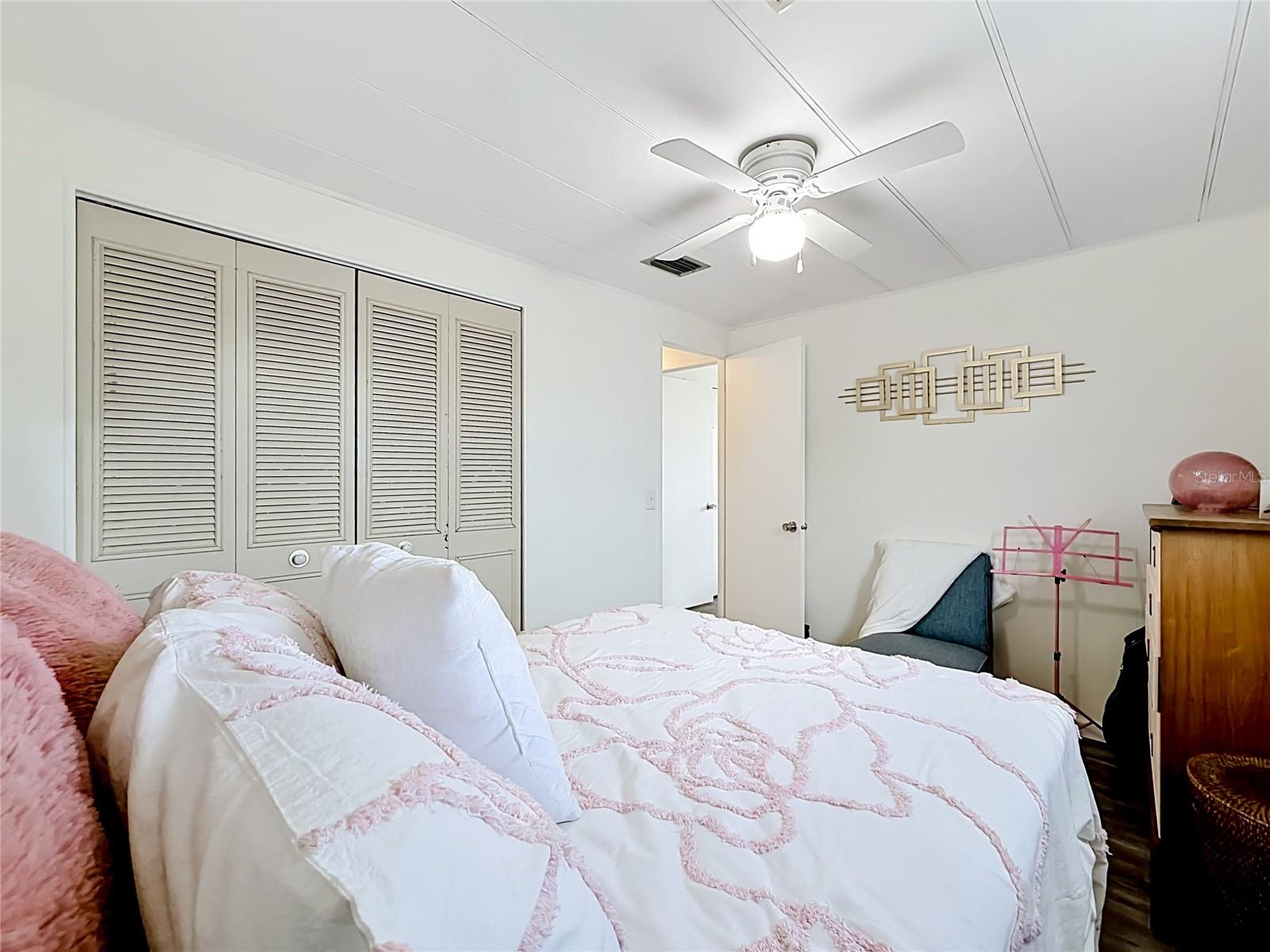 10193 N LAKE DR #95, LARGO, FL, 33773