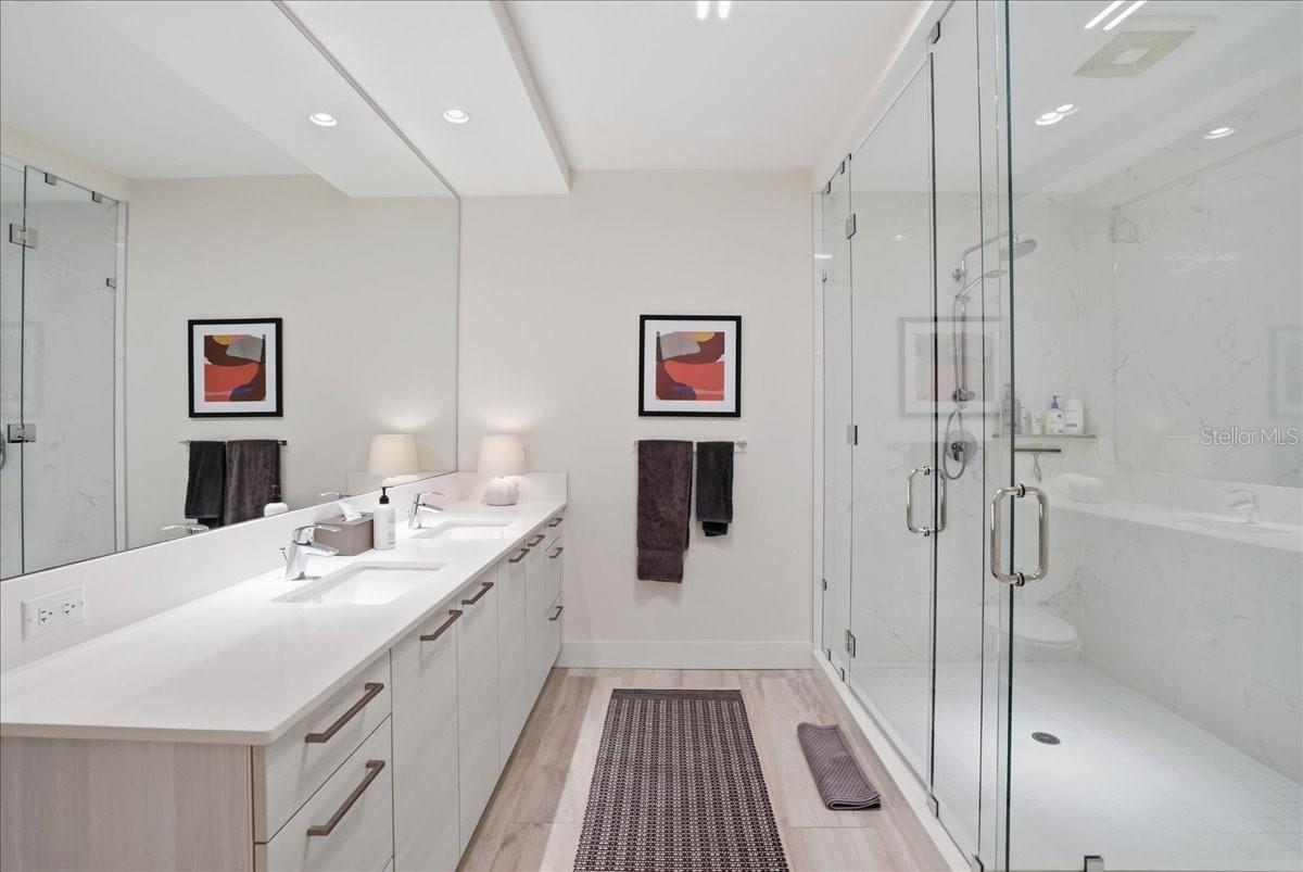 111 S PINEAPPLE AVE #714, SARASOTA, FL, 34236