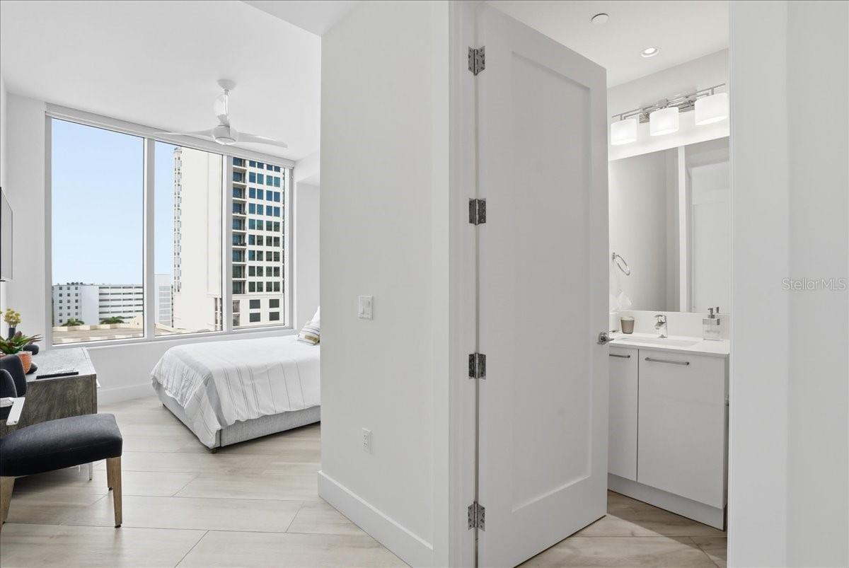 111 S PINEAPPLE AVE #714, SARASOTA, FL, 34236