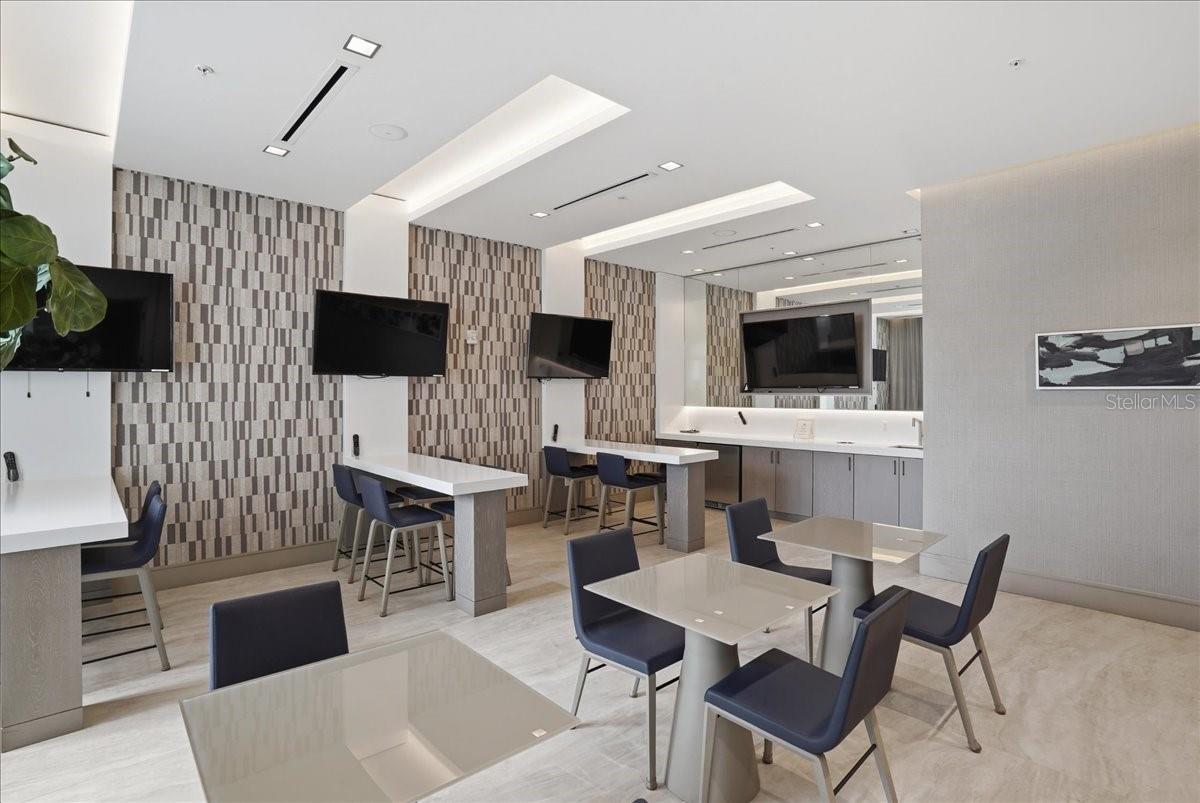 111 S PINEAPPLE AVE #714, SARASOTA, FL, 34236