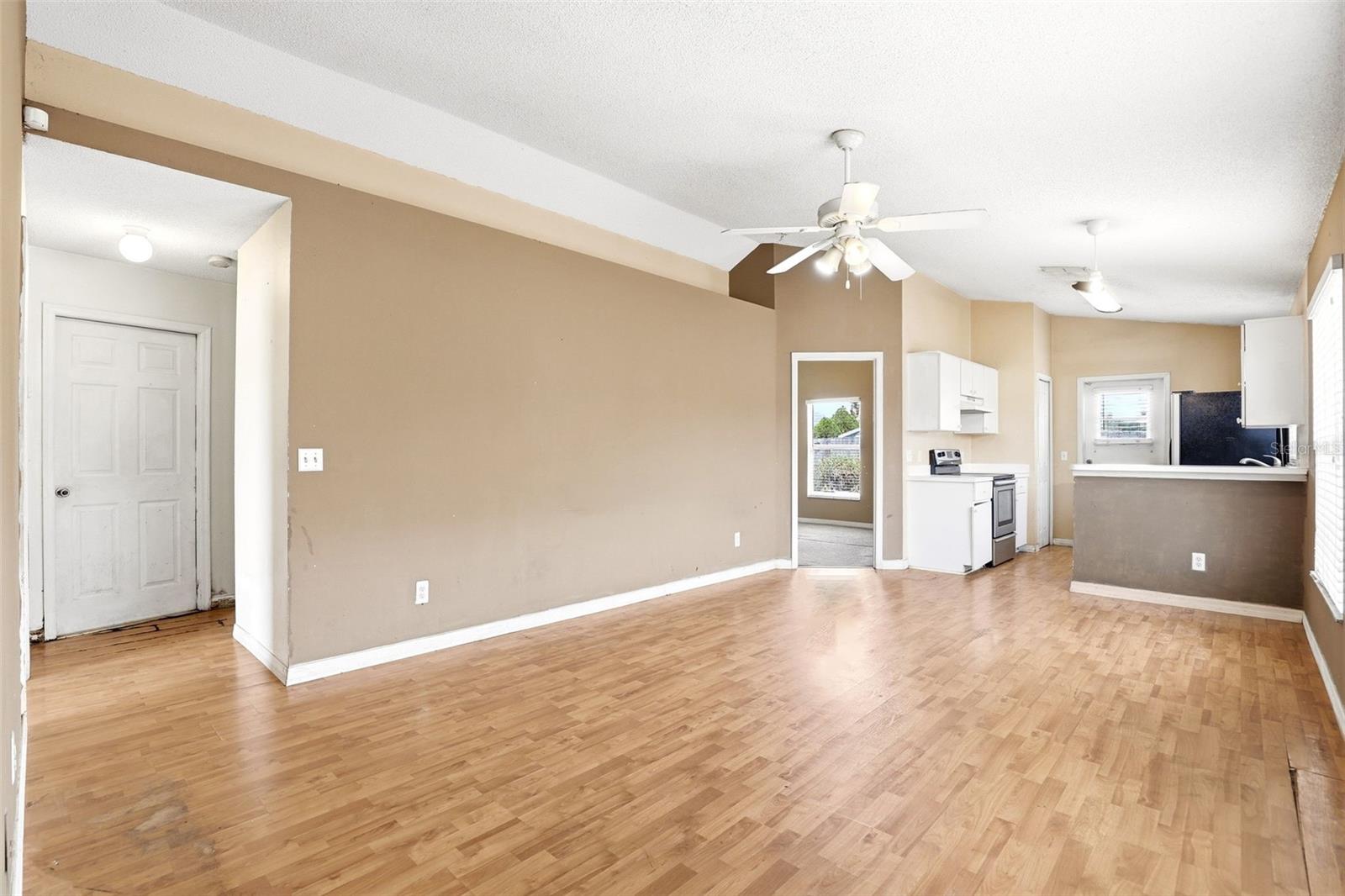 8865 LAMBERT LN, ORLANDO, FL, 32825