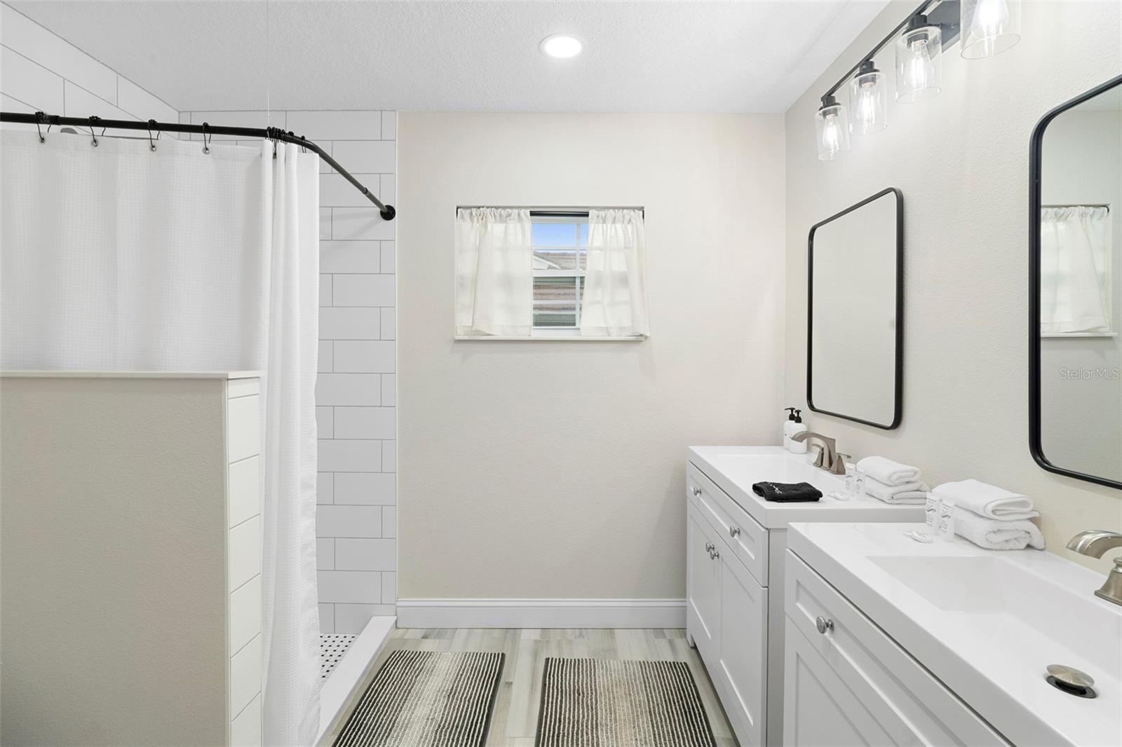 4520 LAKE GEM CIR, ORLANDO, FL, 32806