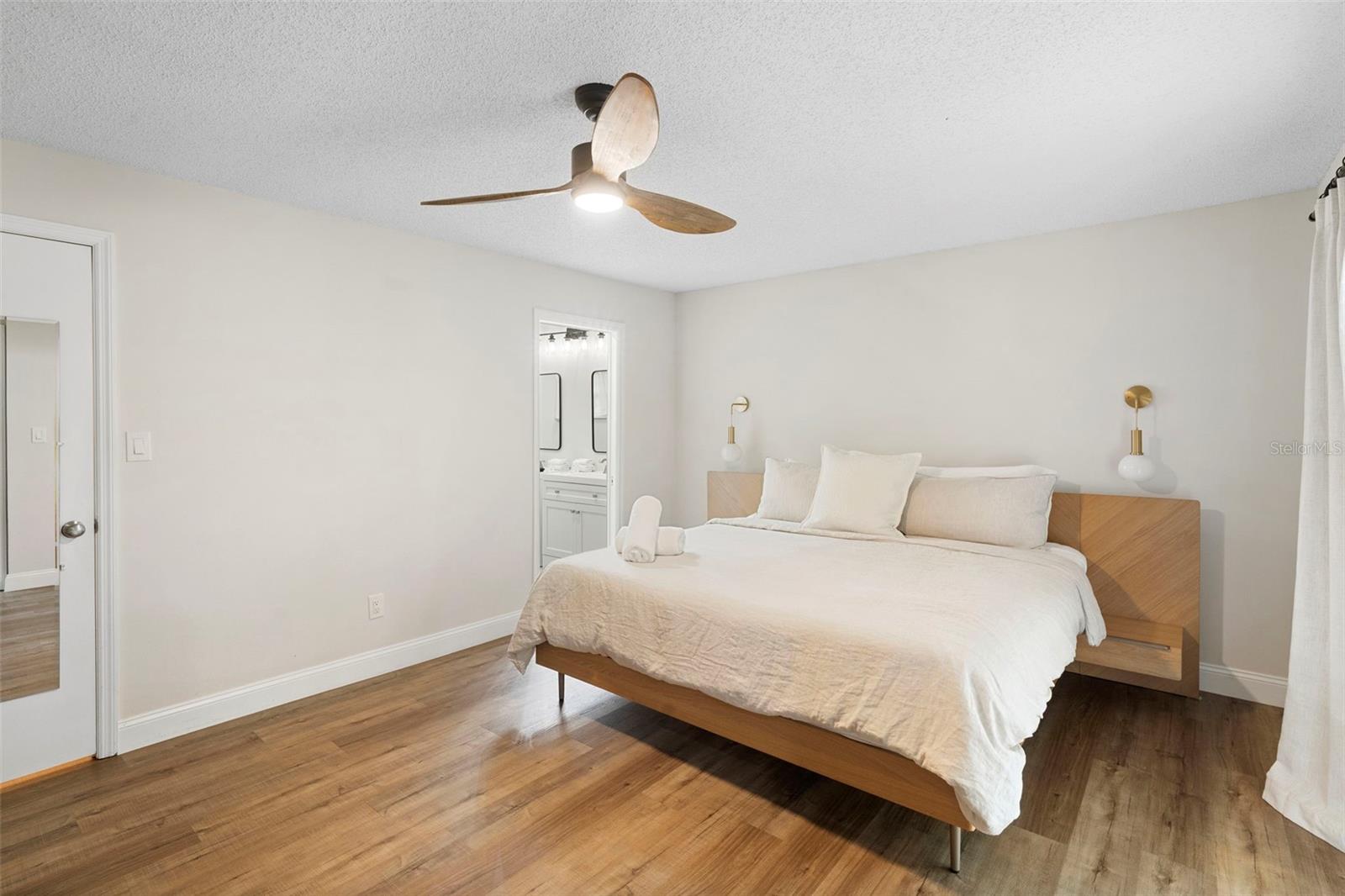 4520 LAKE GEM CIR, ORLANDO, FL, 32806