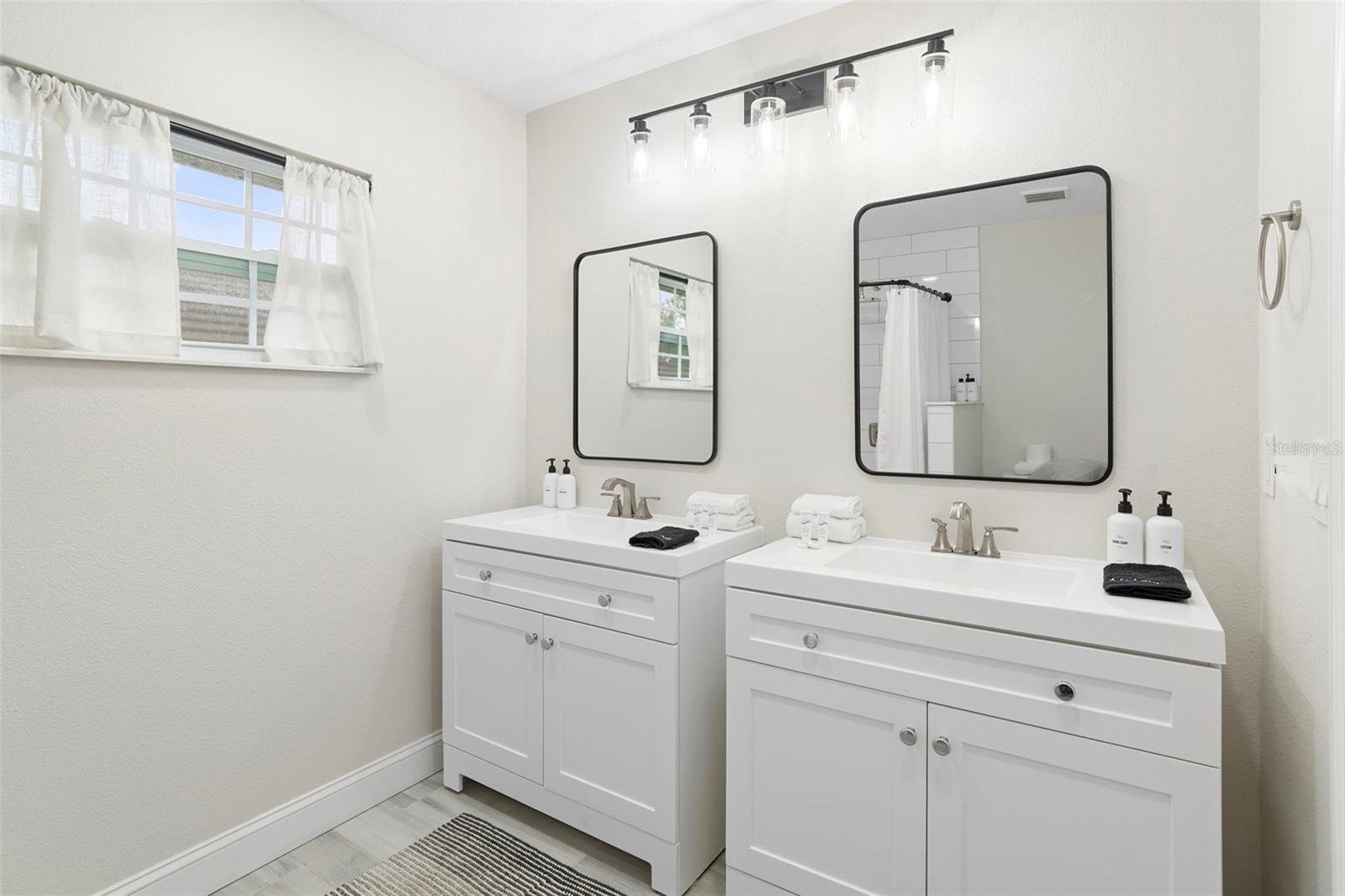 4520 LAKE GEM CIR, ORLANDO, FL, 32806