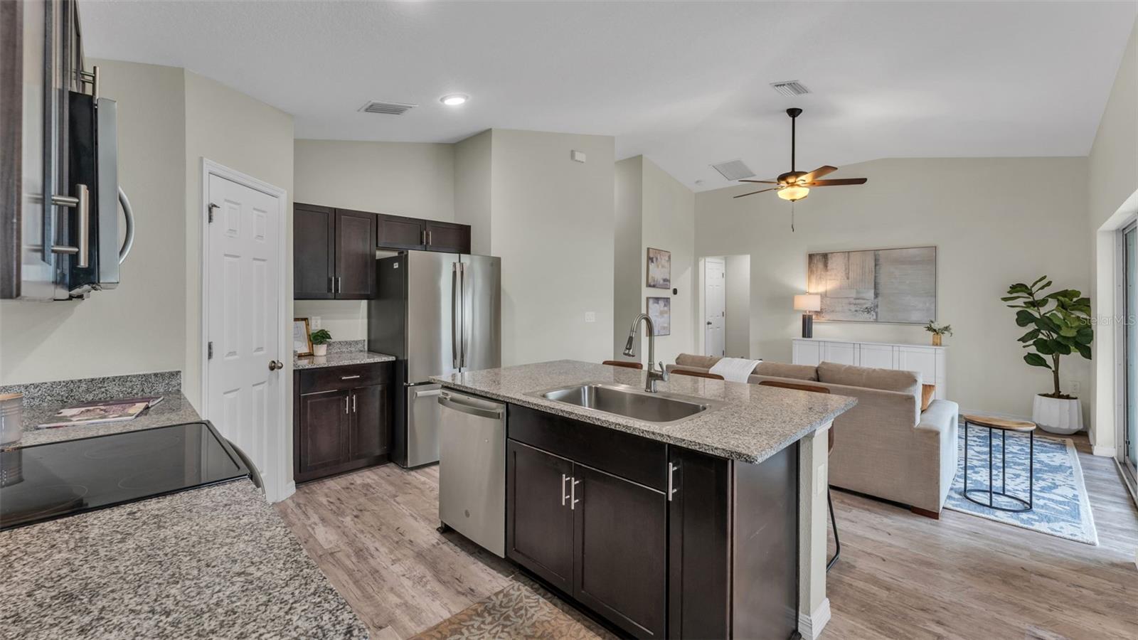 5613 ARLINGTON RIVER DR, LAKELAND, FL, 33811