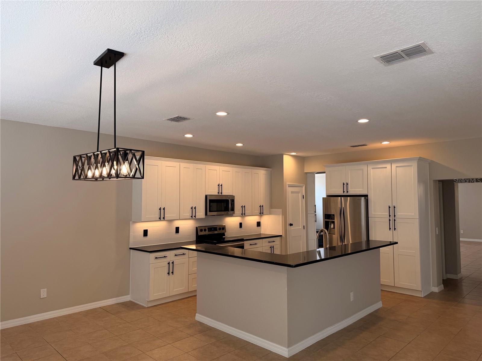 528 ORANGE COSMOS BLVD, DAVENPORT, FL, 33837