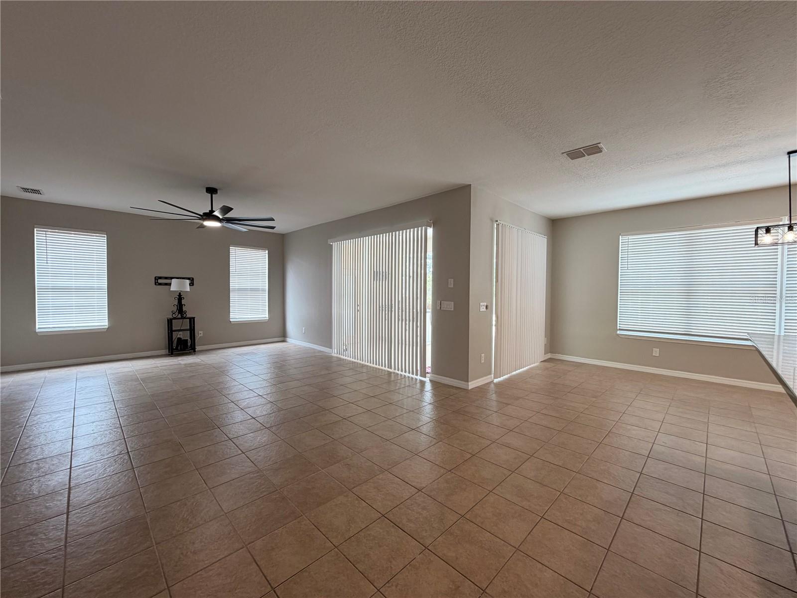 528 ORANGE COSMOS BLVD, DAVENPORT, FL, 33837