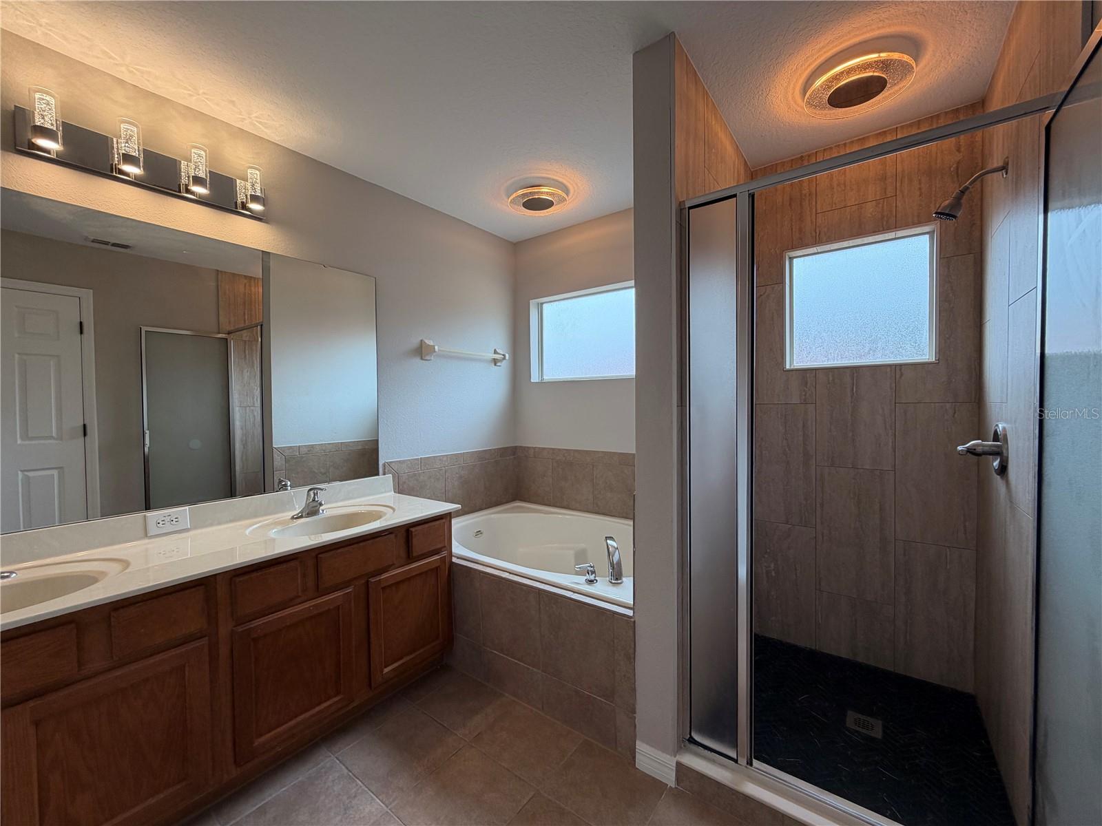 528 ORANGE COSMOS BLVD, DAVENPORT, FL, 33837