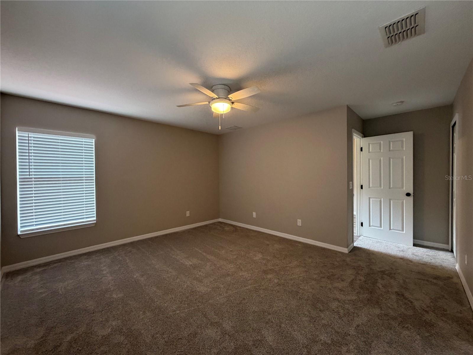 528 ORANGE COSMOS BLVD, DAVENPORT, FL, 33837