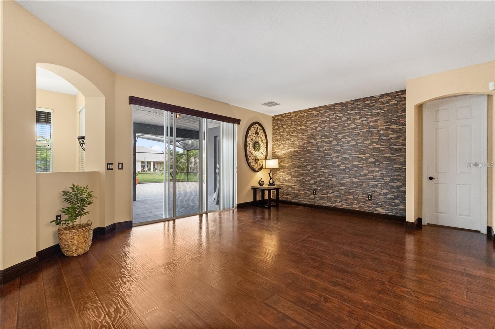 3759 EAGLE ISLE CIR, KISSIMMEE, FL, 34746