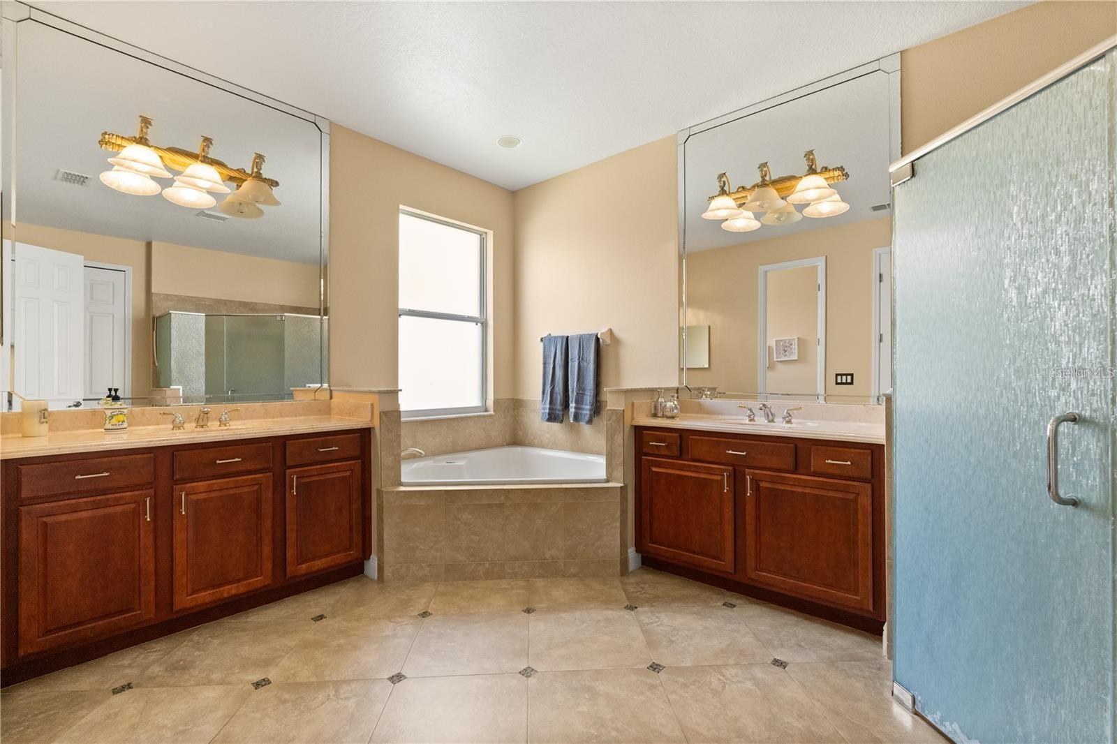 3759 EAGLE ISLE CIR, KISSIMMEE, FL, 34746
