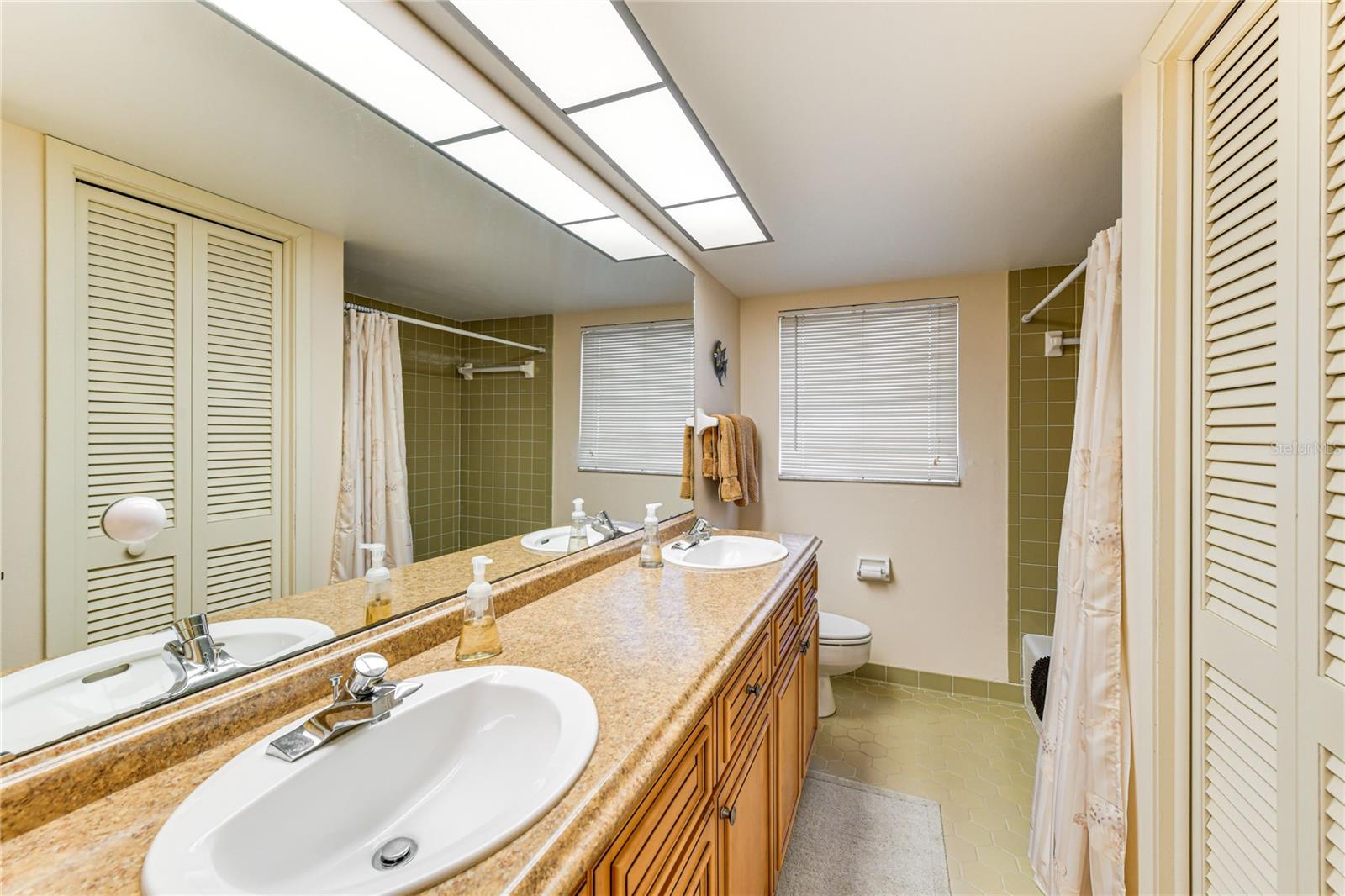 5008 MEDALIST RD, SARASOTA, FL, 34243