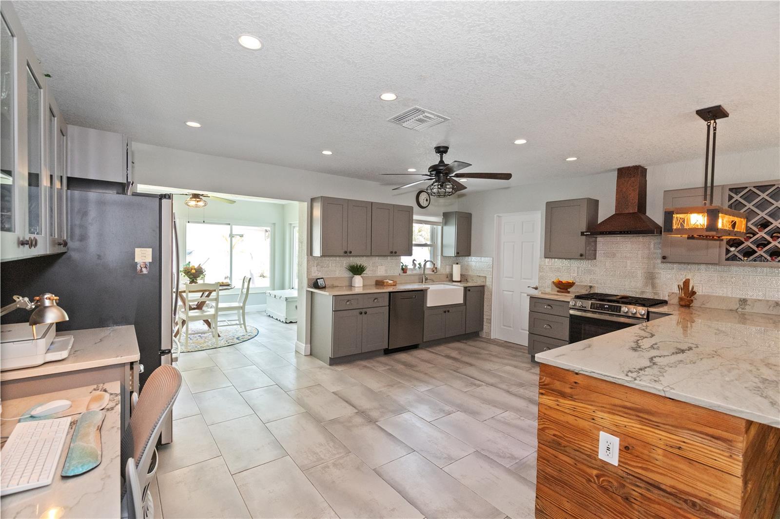 8347 41ST AVE N, ST PETERSBURG, FL, 33709