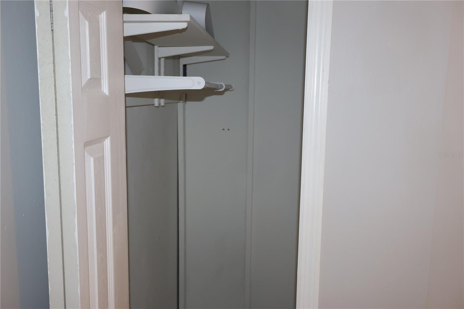 7609 ABBEY LN #B, TAMPA, FL, 33617