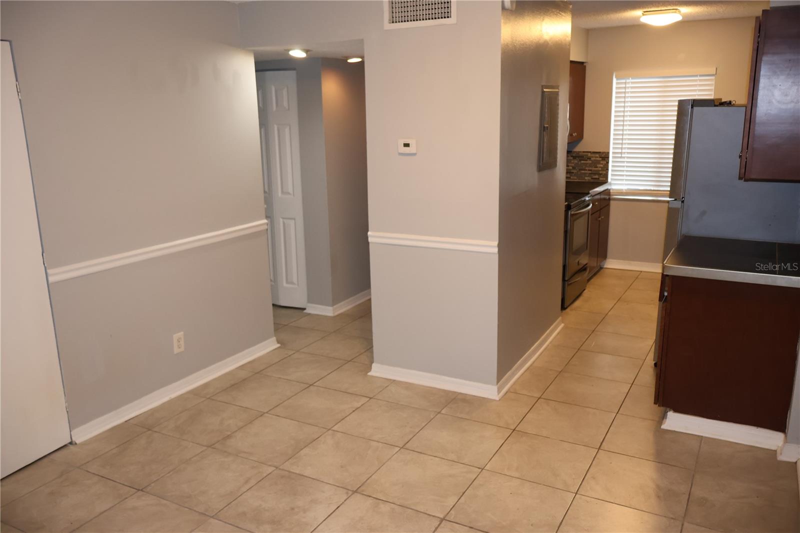 7609 ABBEY LN #B, TAMPA, FL, 33617