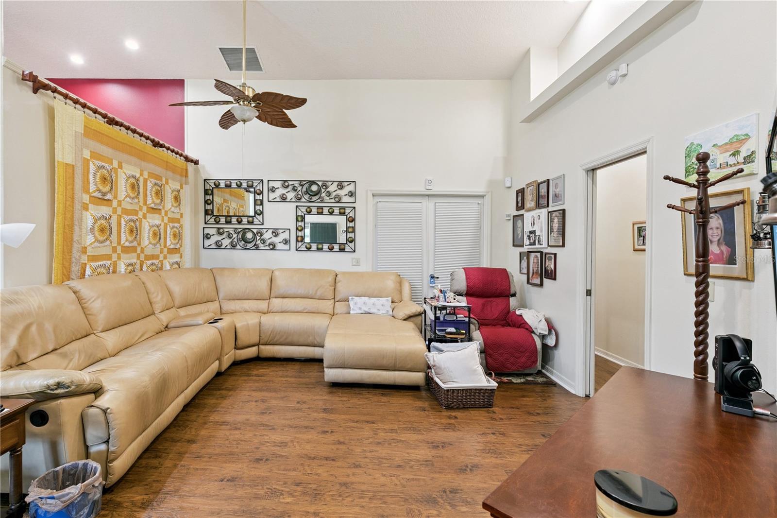 1674 CARILLON PARK DR, OVIEDO, FL, 32765