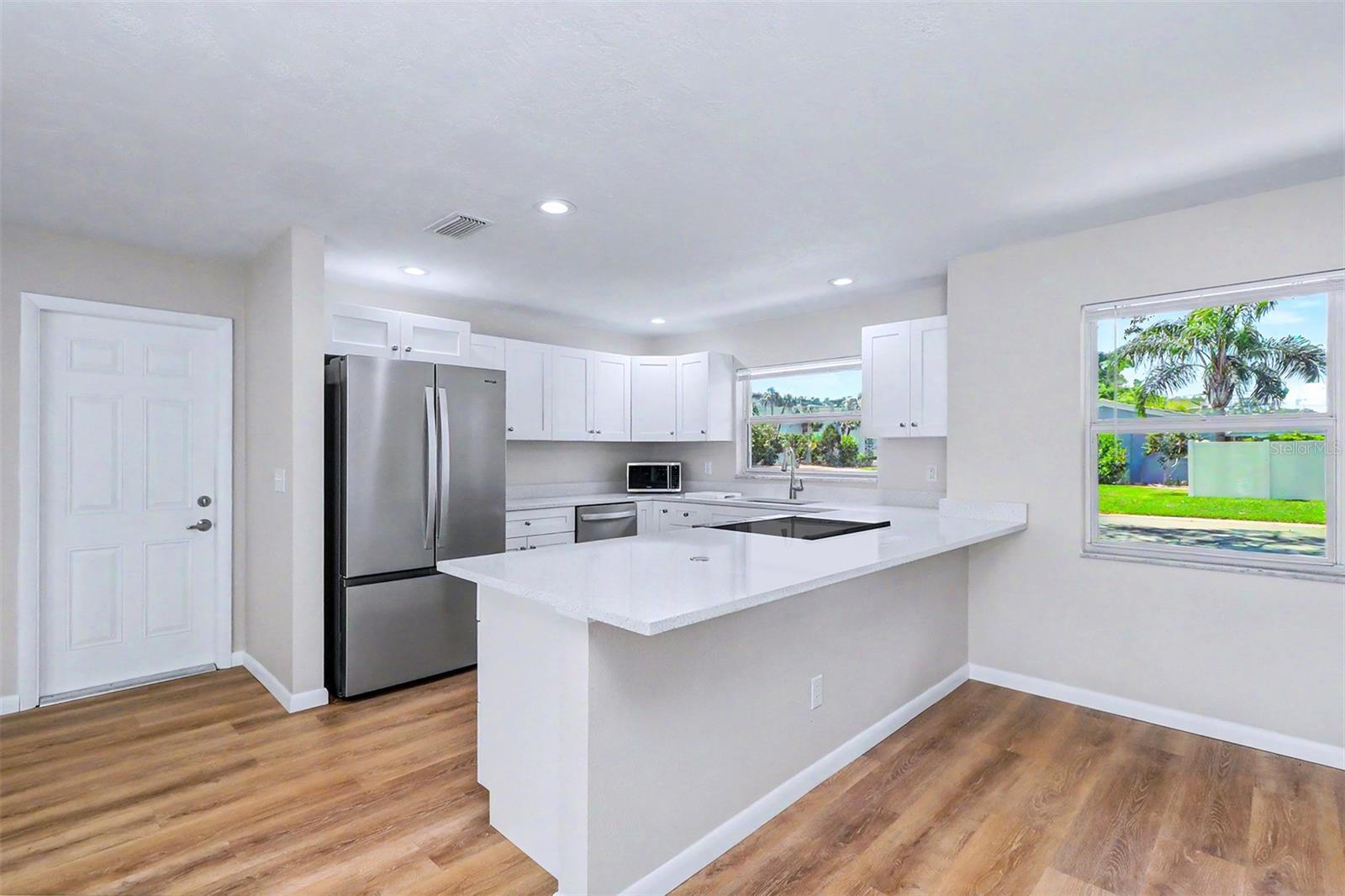 7901 3RD ST N, ST PETERSBURG, FL, 33702