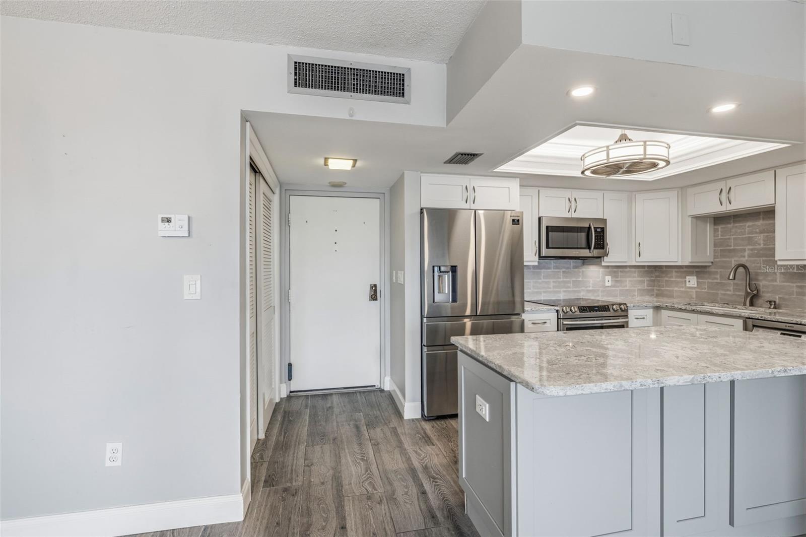 5220 BRITTANY DR S #901, ST PETERSBURG, FL, 33715