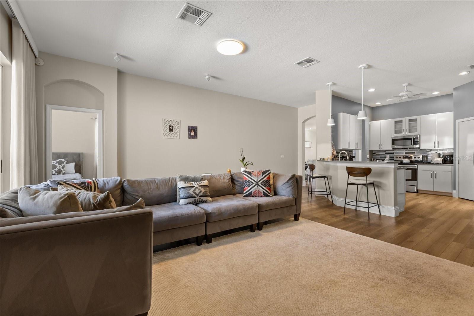 13010 ISLAMORADA DR, ORLANDO, FL, 32837