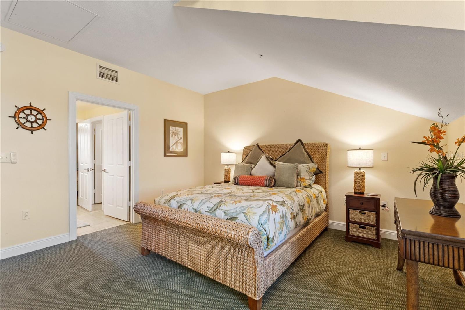 1593 HERITAGE CROSSING CT #G, REUNION, FL, 34747