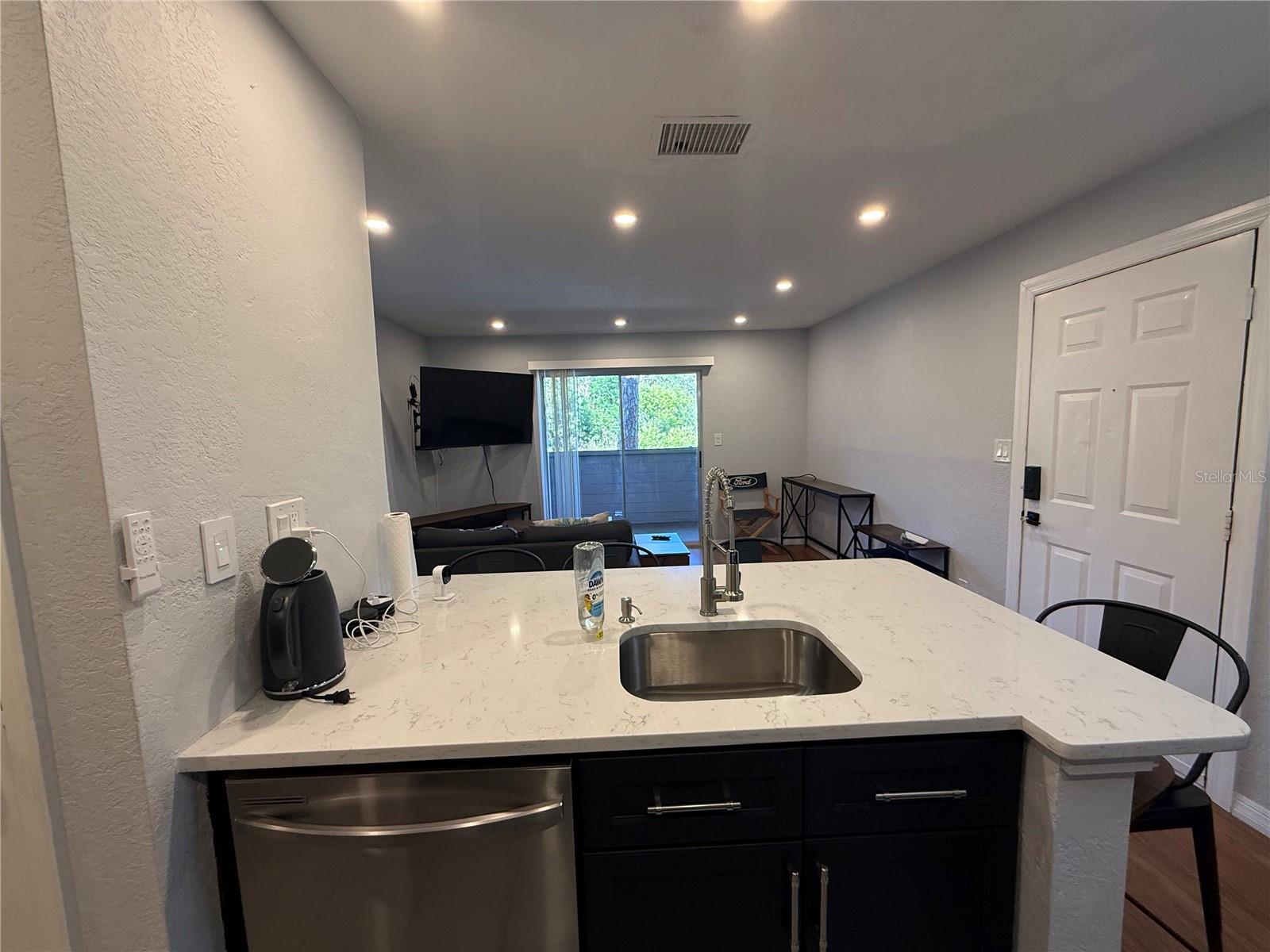 1400 GANDY BLVD N #703, ST PETERSBURG, FL, 33702