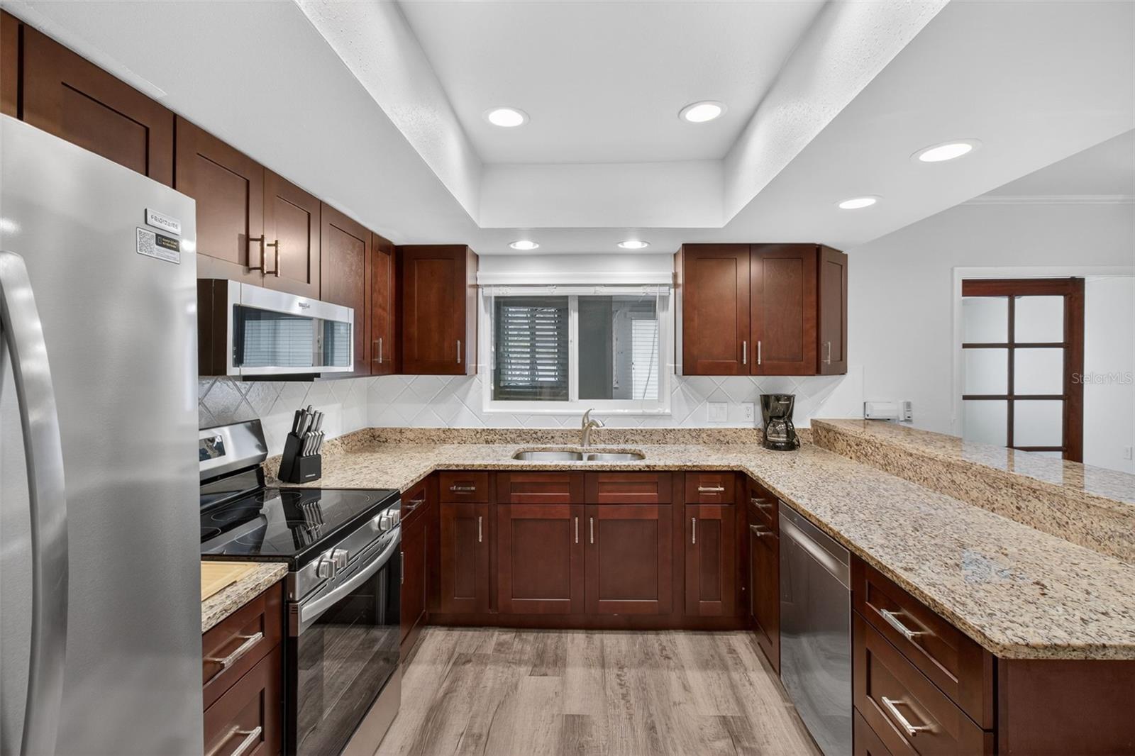 6660 CAPE HATTERAS WAY NE #2, ST PETERSBURG, FL, 33702