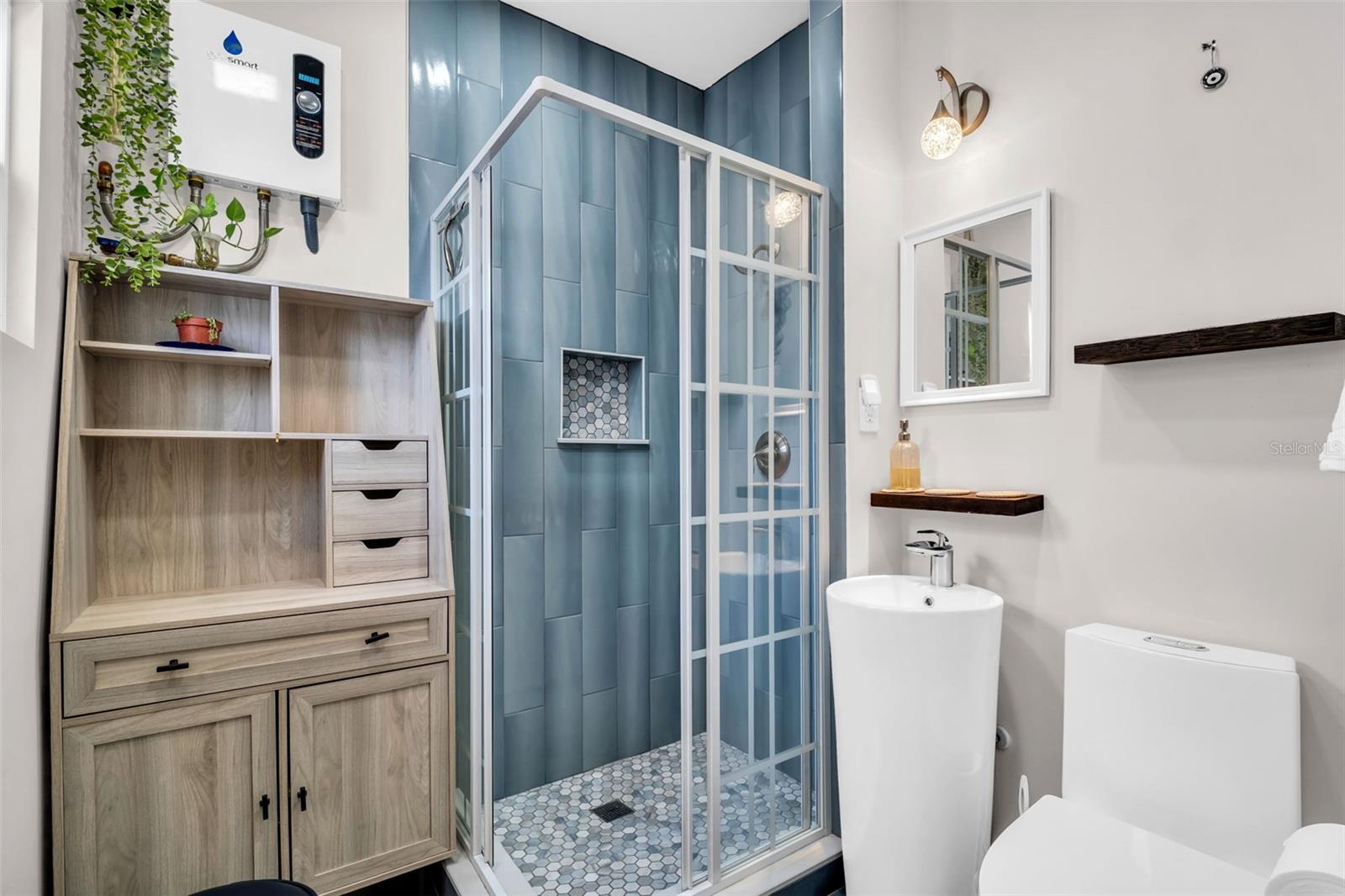 2600 26TH AVE N, ST PETERSBURG, FL, 33713