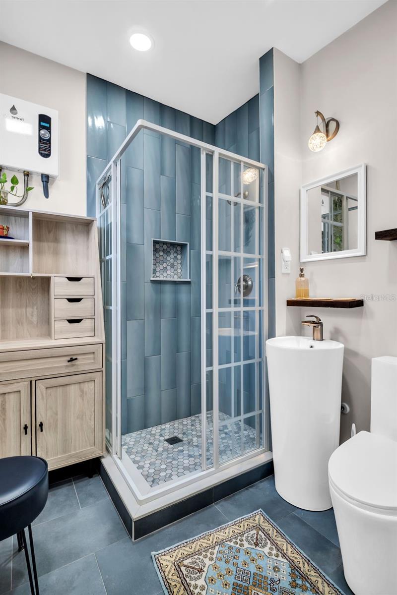 2600 26TH AVE N, ST PETERSBURG, FL, 33713