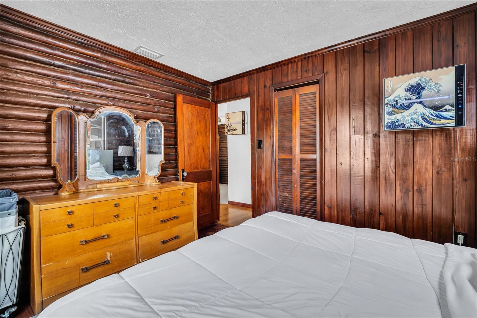 2600 26TH AVE N, ST PETERSBURG, FL, 33713