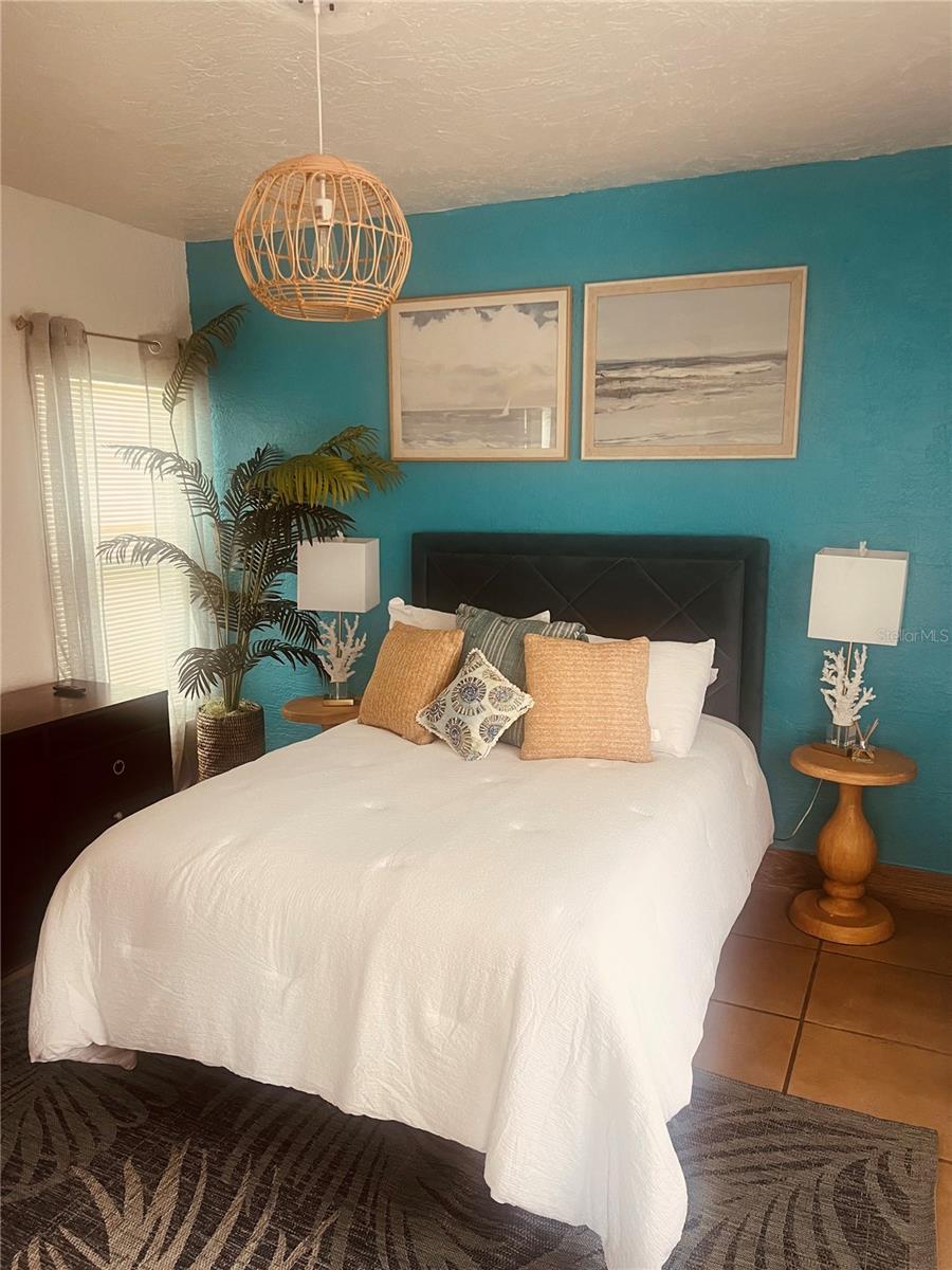 128 RIDGEWOOD AVE, DAYTONA BEACH, FL, 32117